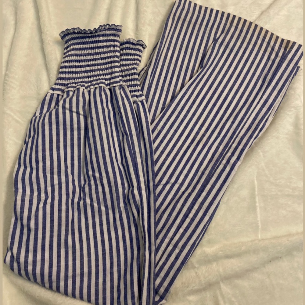 Flare pants! Size small.